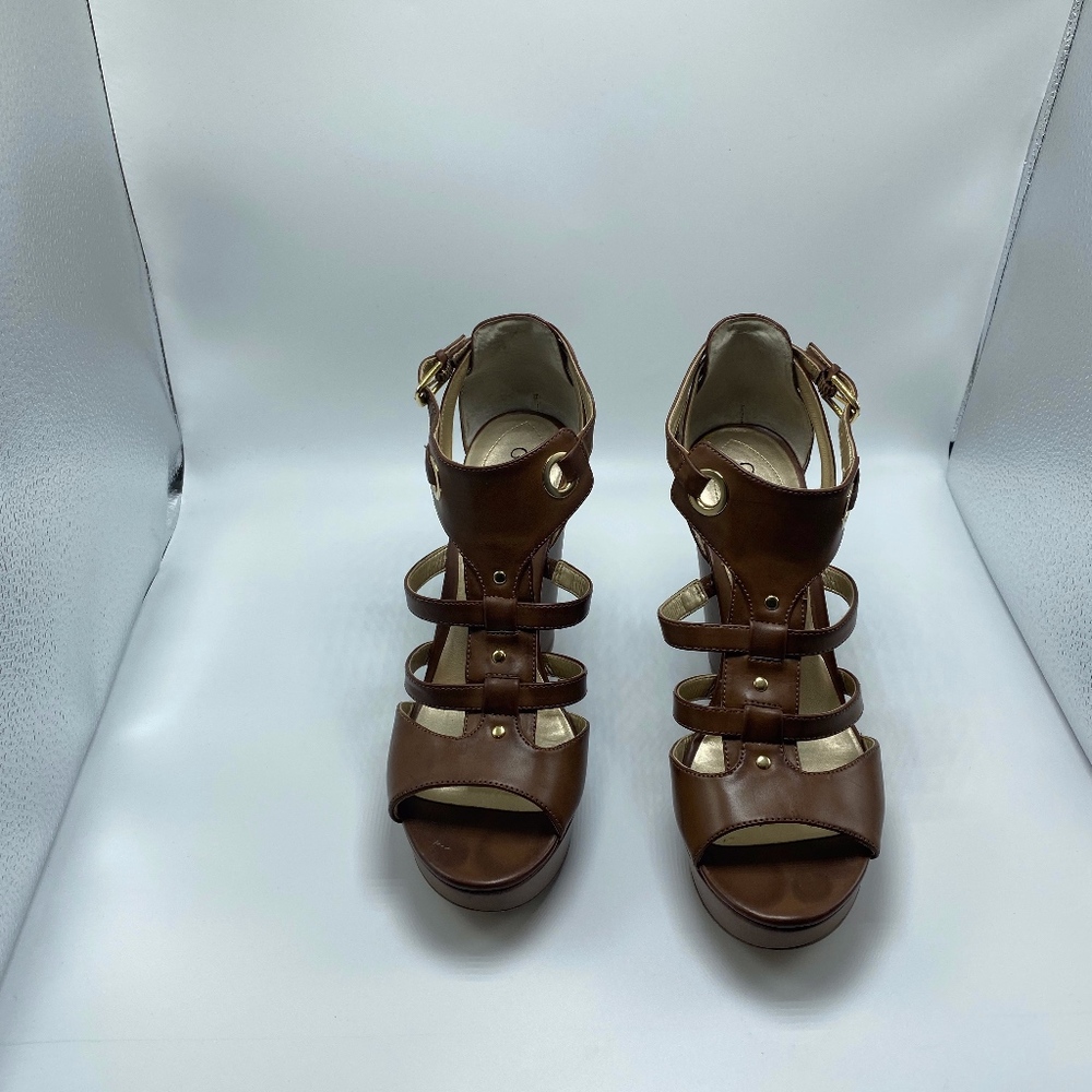 Guess wedge